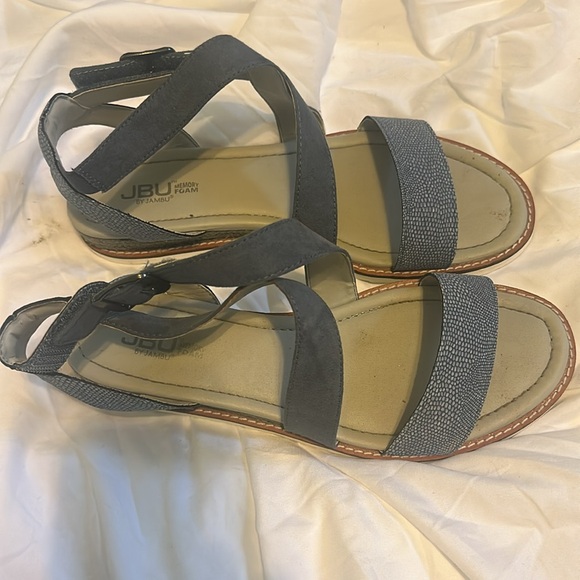 Jambu Memory Foam - Picture 4 of 5